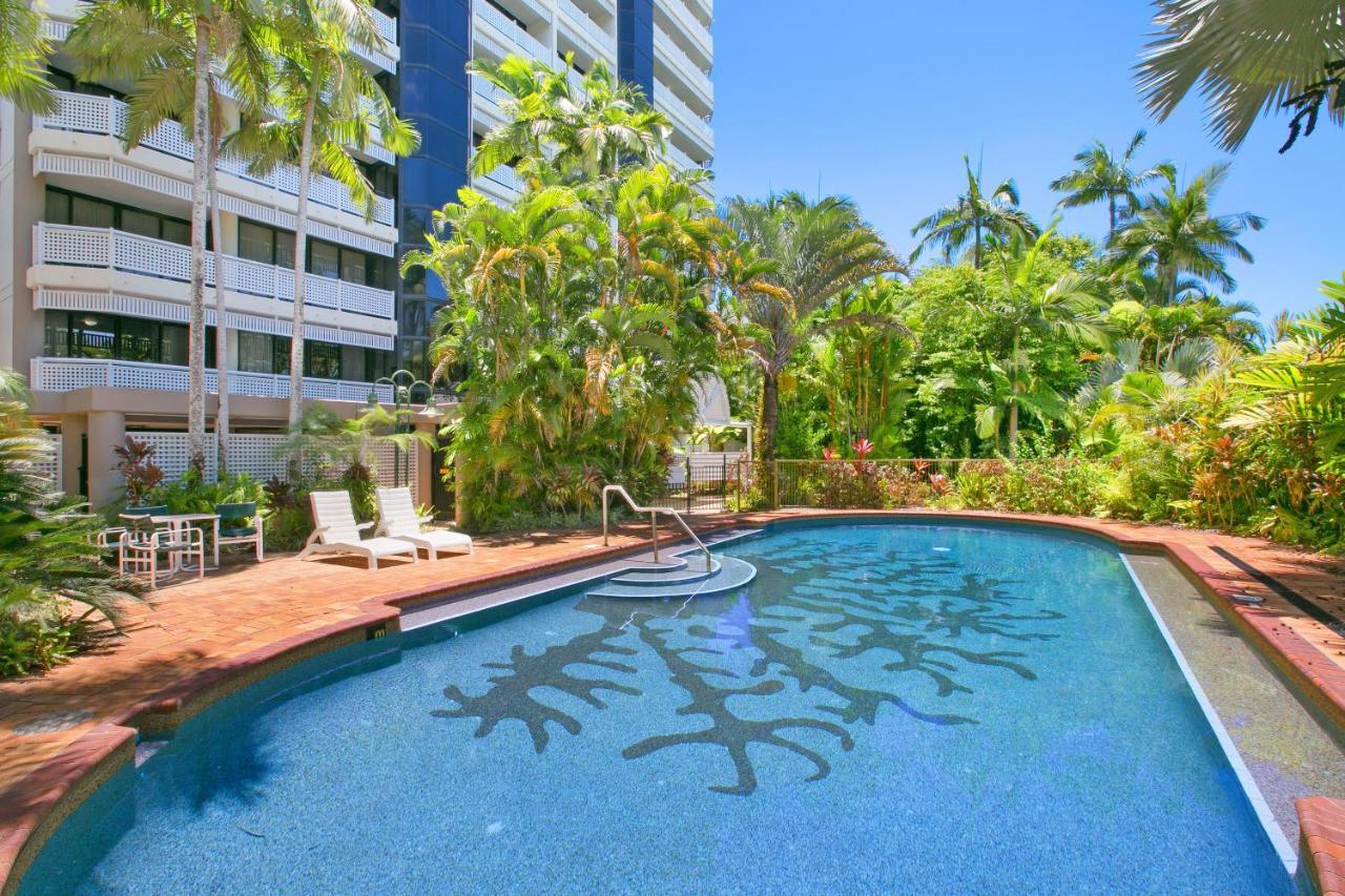 Cairns Luxury Seafront Apartment Екстер'єр фото