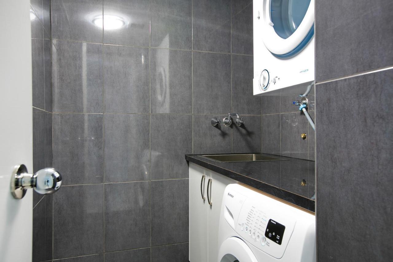 Cairns Luxury Seafront Apartment Екстер'єр фото