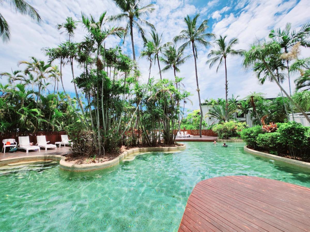 Cairns Luxury Seafront Apartment Екстер'єр фото