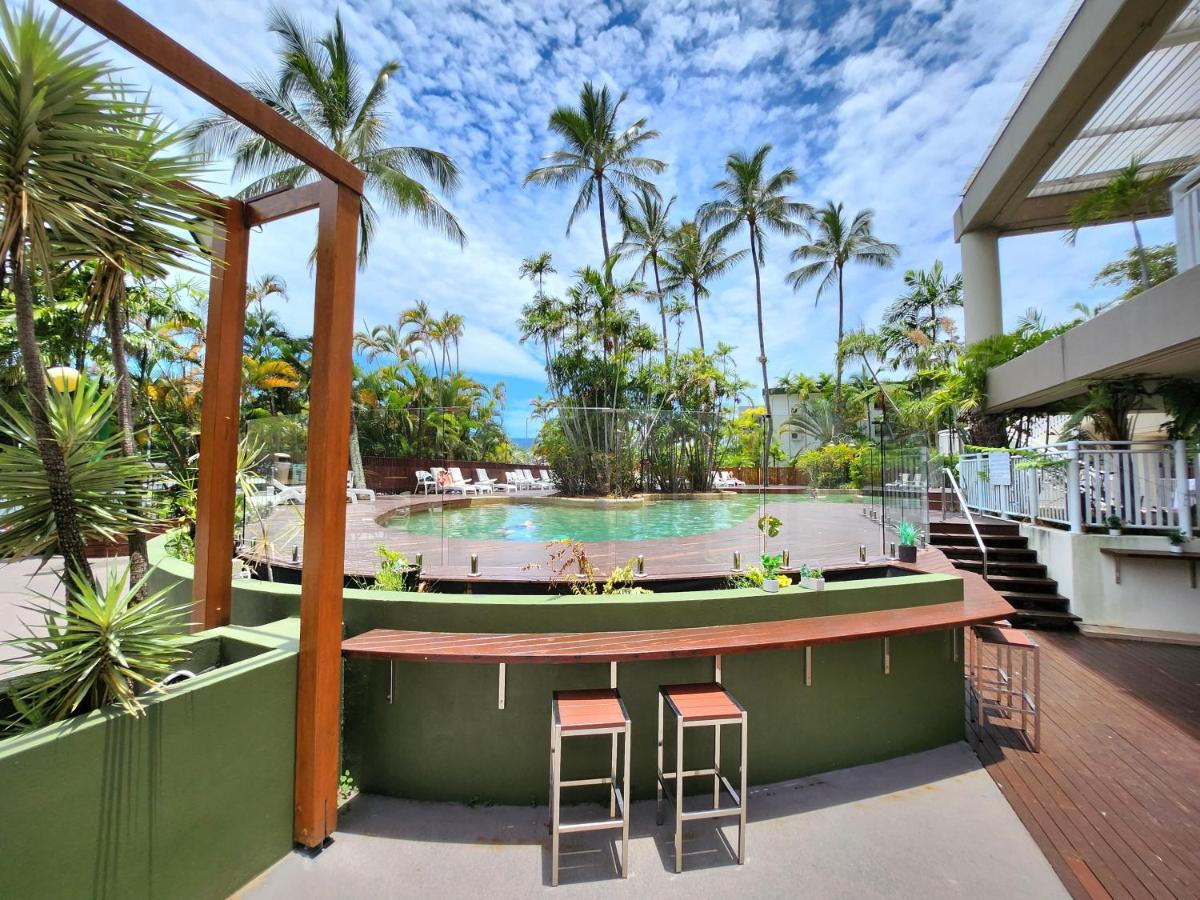 Cairns Luxury Seafront Apartment Екстер'єр фото