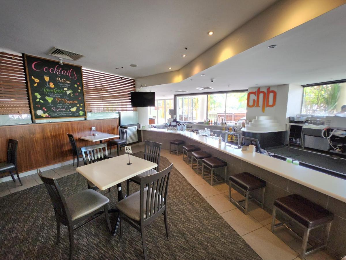 Cairns Luxury Seafront Apartment Екстер'єр фото